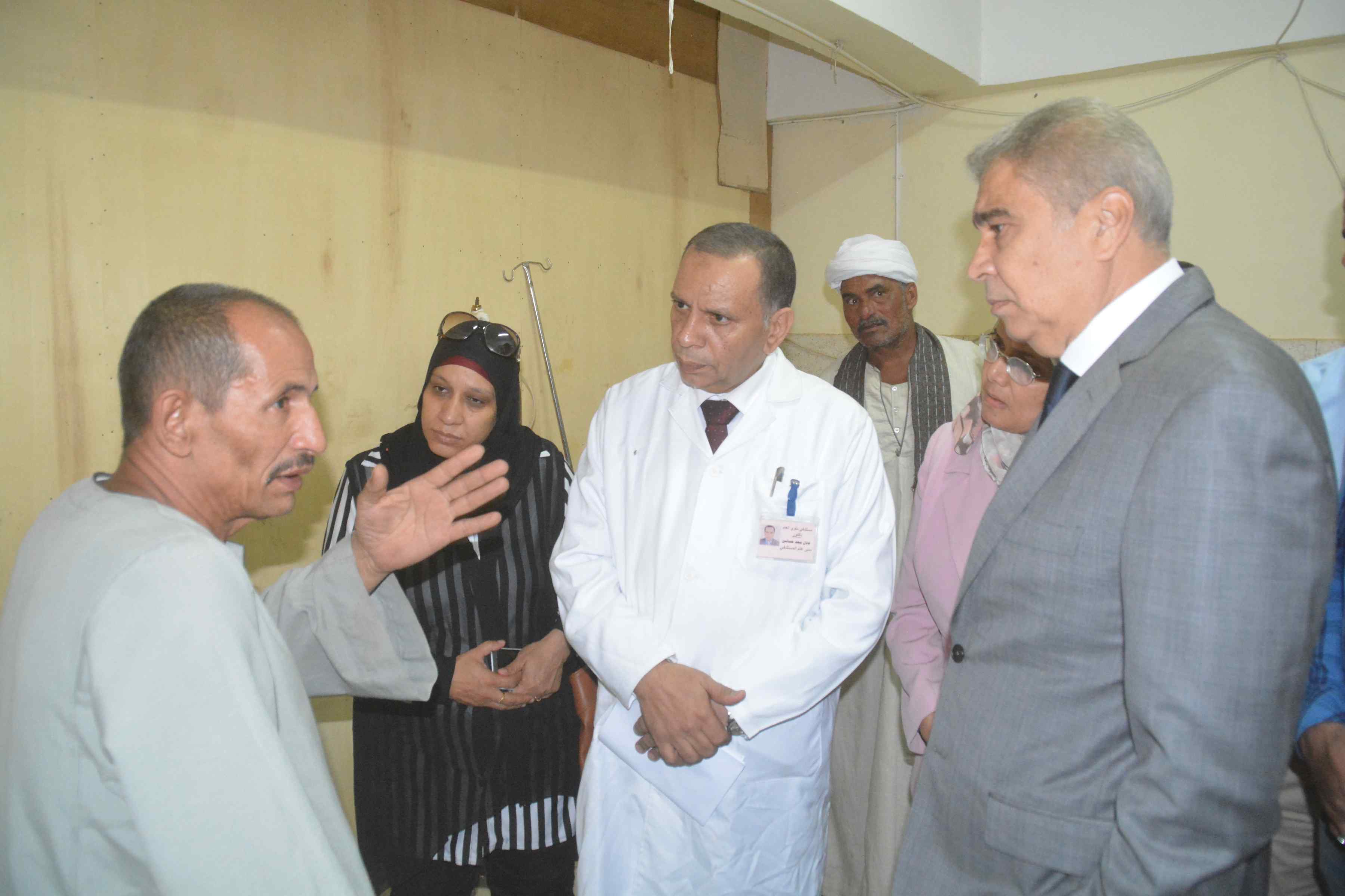 محافظ المنيا يتفقد مستشفى ملوى  (5)