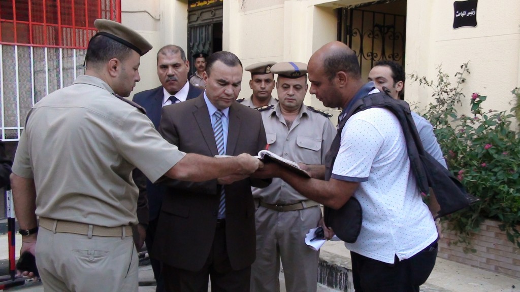 مدير أمن المنوفية يتفقد الخدمات الأمنية بشبين الكوم للوقوف على جاهزية القوات (2)