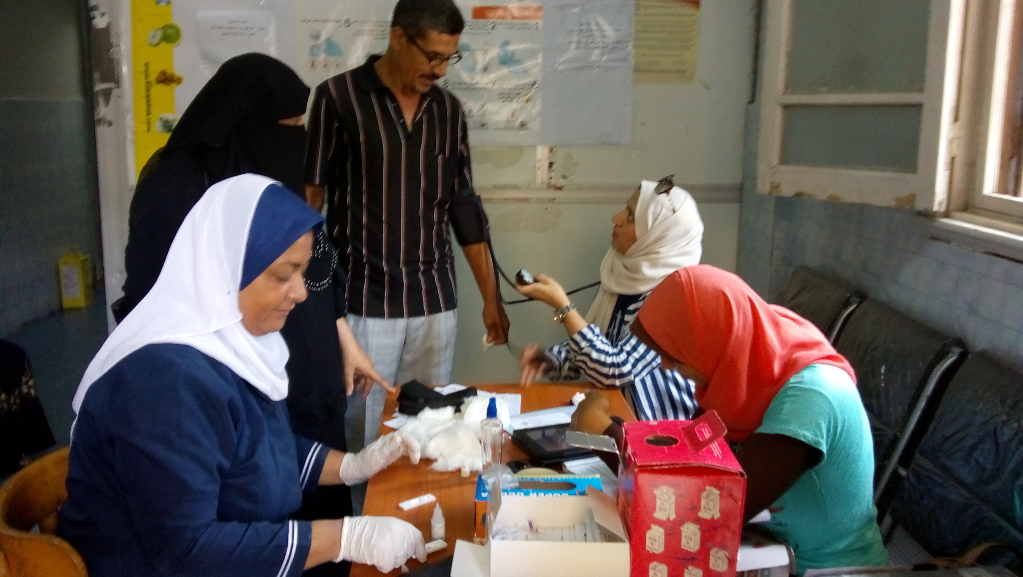 إقبال على حملة الـ100 مليون صحة إقبال على حملة الـ100 مليون صحة