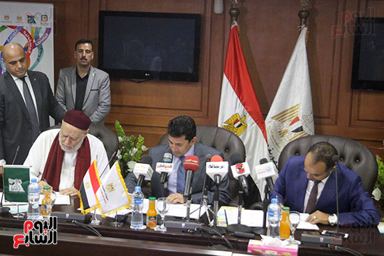 صور توقيع بروتوكول تعاون مع مصر الخير وأجيال مصر (8)