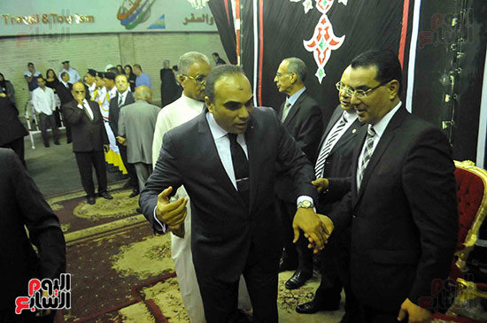 رئيس محكمة استئناف القاهرة يتلقى العزاء فى وزير العدل الأسبق (10)