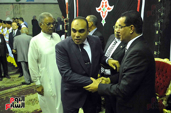 رئيس محكمة استئناف القاهرة يتلقى العزاء فى وزير العدل الأسبق (12)