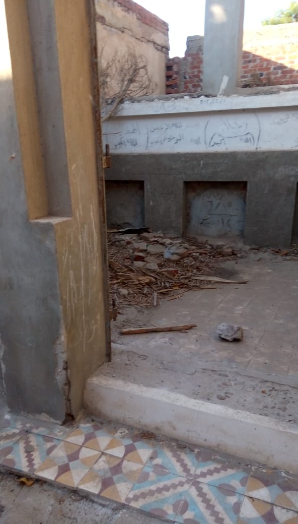 6-المقابر 