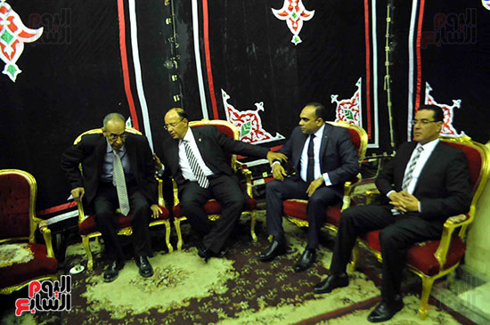 رئيس محكمة استئناف القاهرة يتلقى العزاء فى وزير العدل الأسبق (7)