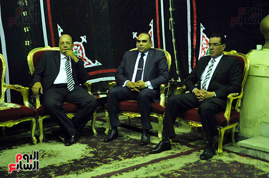 رئيس محكمة استئناف القاهرة يتلقى العزاء فى وزير العدل الأسبق (4)