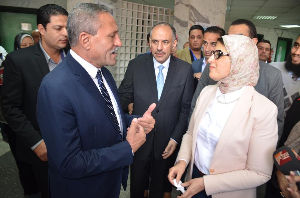 وزيرة الصحة تتفقد مستشفيات الإسماعيلية (3)