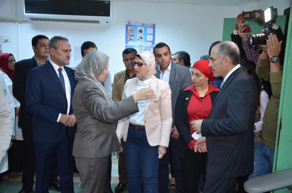 وزيرة الصحة تتفقد مستشفيات الإسماعيلية (1)