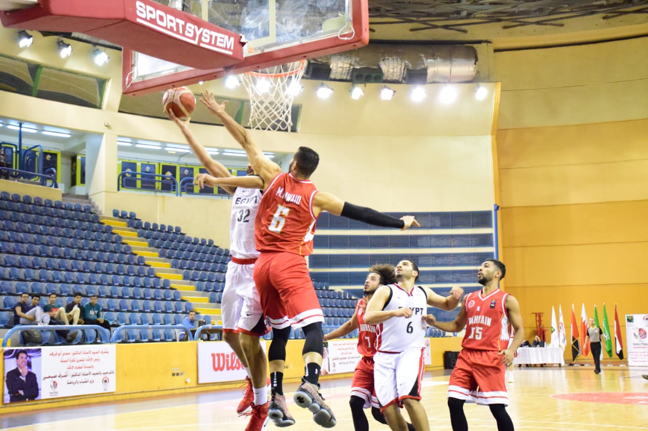 مصر تهزم البحرين فى كرة السلة (4)