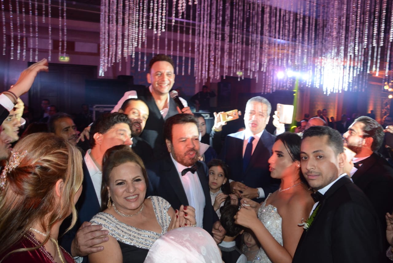 خالد عجاج يحتفل بزفاف ابنته مريم وسط النجوم (3)
