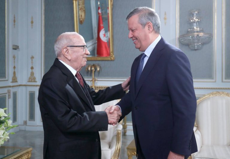 رئيس تونس مع حمدي المدب رئيس الترجي