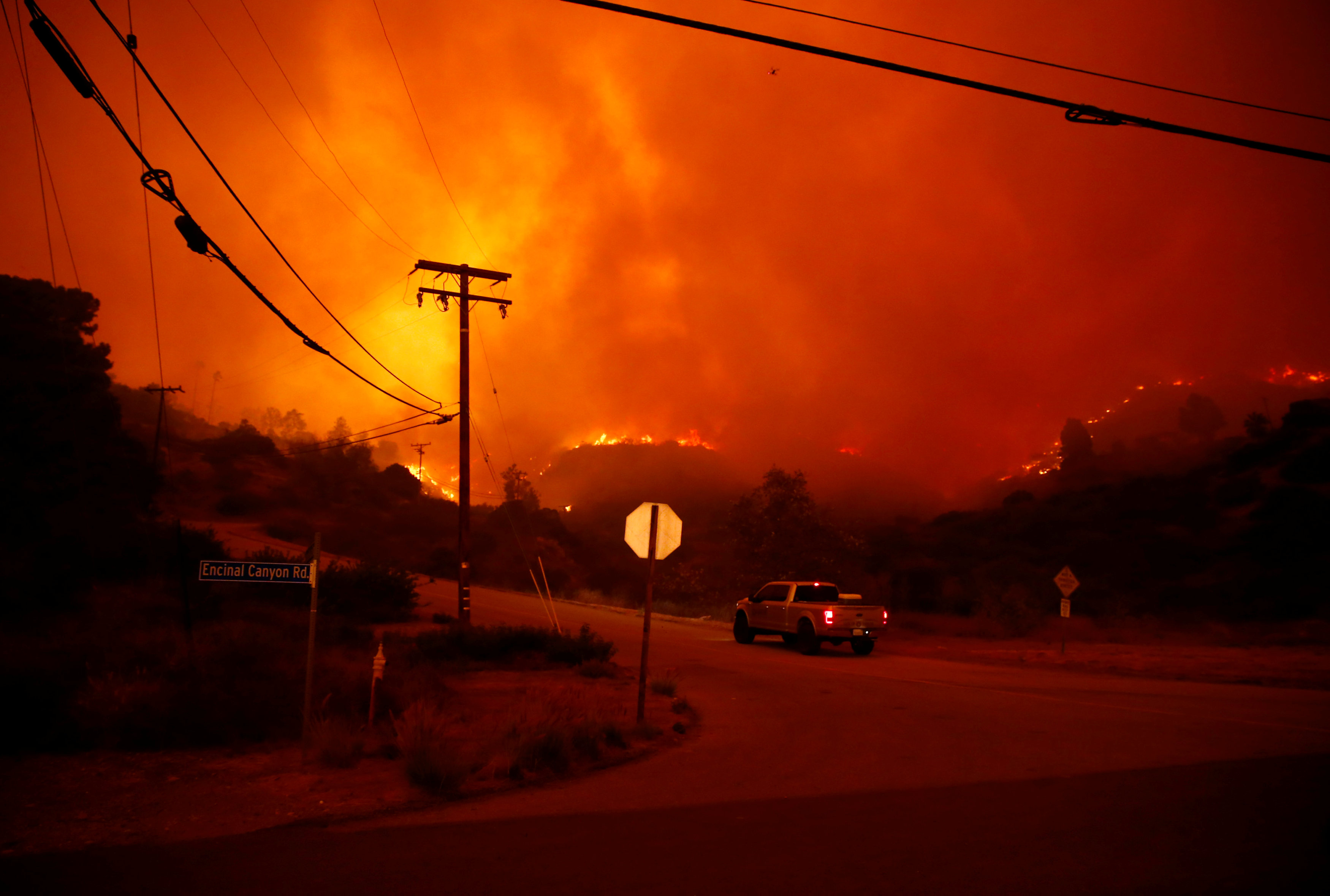 حرائق الغابات فى كاليفورنيا (10)