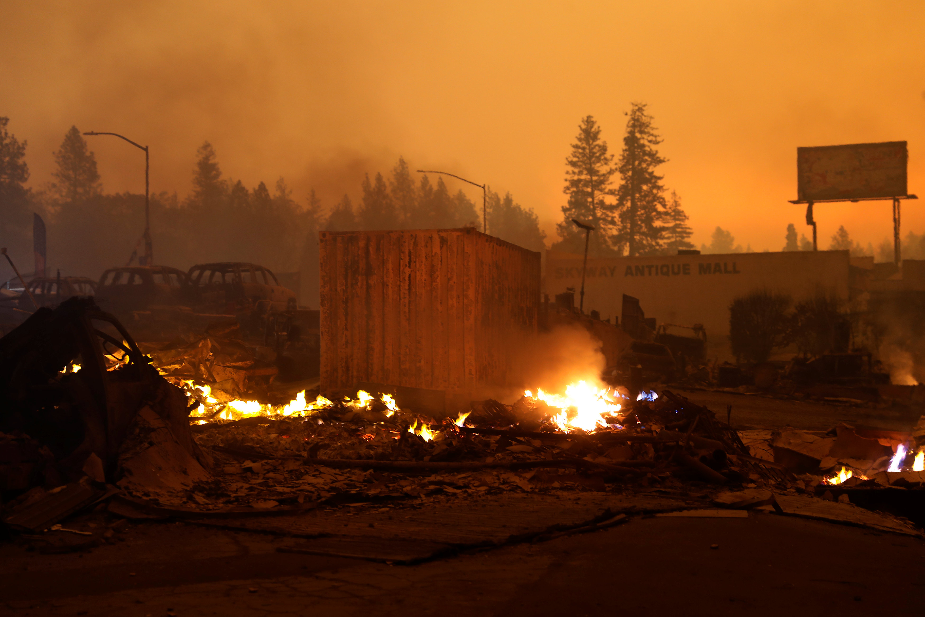 حرائق الغابات فى كاليفورنيا (3)