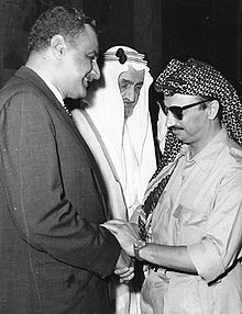 ابو عمار مع جمال عبد الناصر