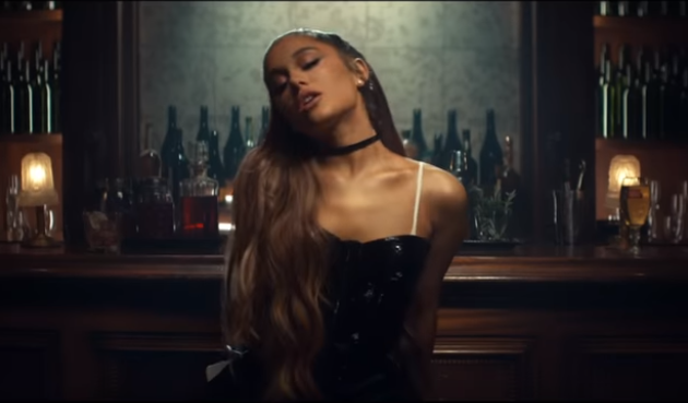 كليب  breathin (7)