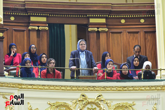 الجلسة العامة للبرلمان (6)