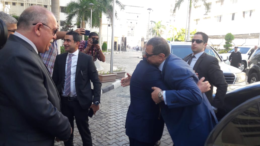محافظ بورسعيد يستقبل وزير القوى العاملة بديوان عام المحافظة (1)