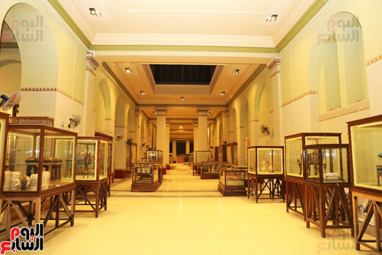 وزير الآثار يتفقد المتحف المصرى بالتحرير للاحتفال بـ116 عاما على افتتاحه (2)