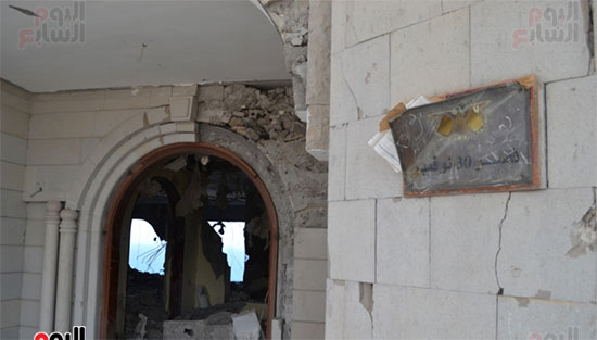 إحدى-بوابات-قصر-معاشيق--بمنطقة-كريتر-الذى-قصف-بصواريخ-الحوثيين-فى-2015
