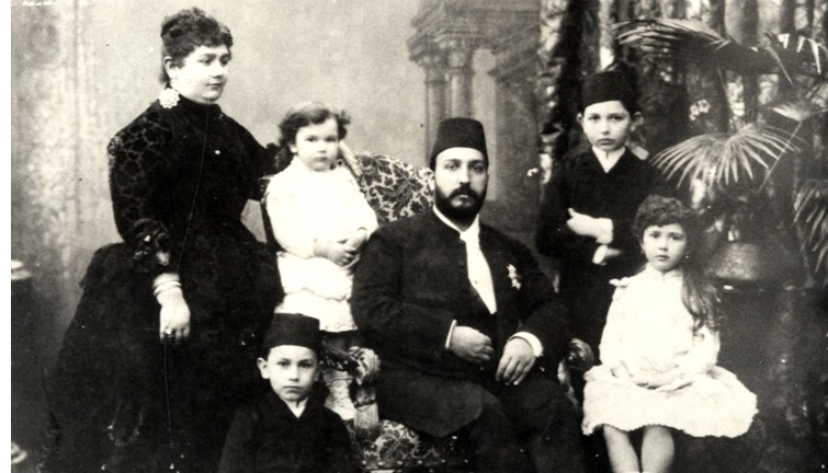 الخديوى مع زوجته وأولاده