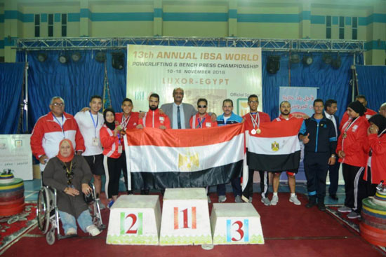 منتخب-مصر-للسيدات-والرجال-يحققون-إنجاز-كبير-ببطولة-العالم-لرفع-الأثقال-(8)