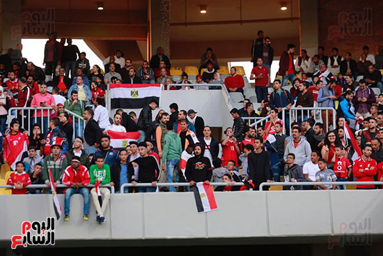 اقبال جماهيرى ضعيف قبل مباراة مصر وتونس (16)