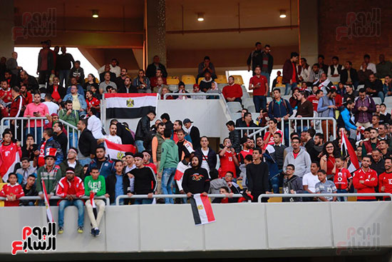 اقبال جماهيرى ضعيف قبل مباراة مصر وتونس (18)