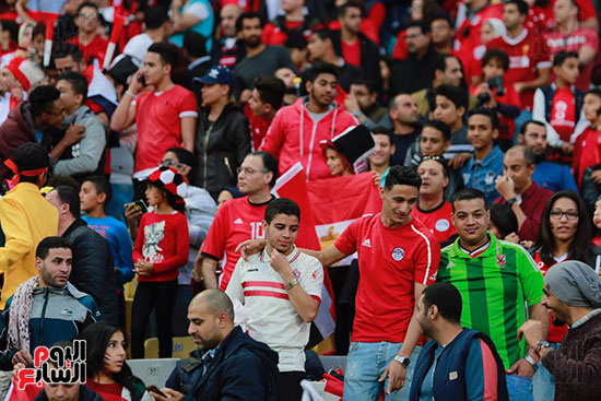 اقبال جماهيرى ضعيف قبل مباراة مصر وتونس (22)