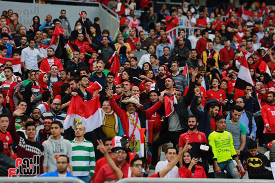اقبال جماهيرى ضعيف قبل مباراة مصر وتونس (27)