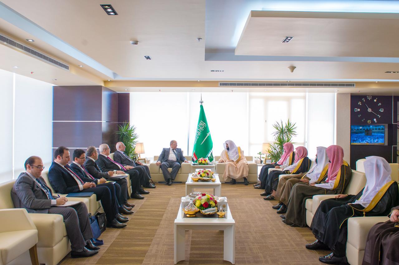رئيس مجلس الدولة فى زيارة لديوان المظالم بالمملكة السعودية (1)