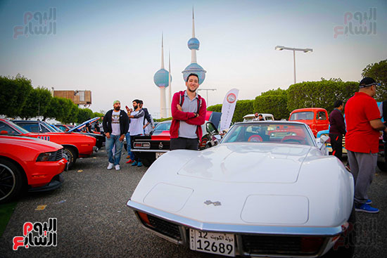معارض السيارات القديمة بالكويت (3)