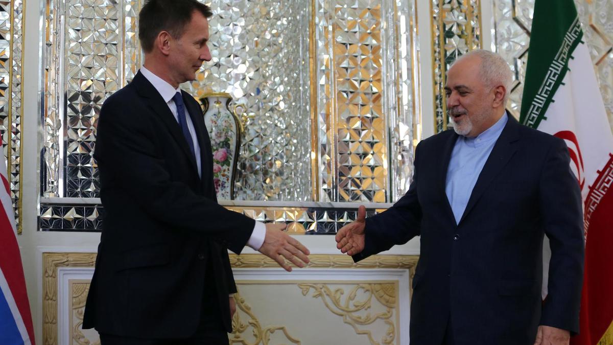 وزير الخارجية الإيرانى جواد ظريف يلتقى نظيره البريطانى