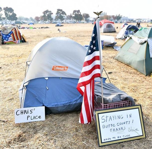سكان كاليفورنيا فى المخيمات (5)