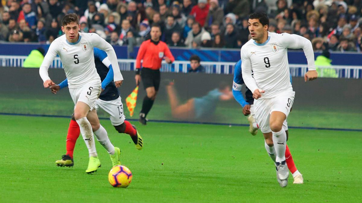 لويس سواريز الأسوأ في مباراة فرنسا ضد أوروجواي