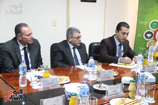 إبراهيم عشماوى، مساعد أول وزير التموين للاستثمار ورئيس جهاز تنمية التجارة الداخلية (5)