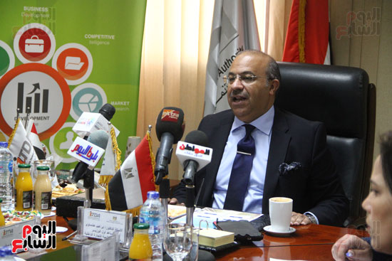 إبراهيم عشماوى، مساعد أول وزير التموين للاستثمار ورئيس جهاز تنمية التجارة الداخلية (2)