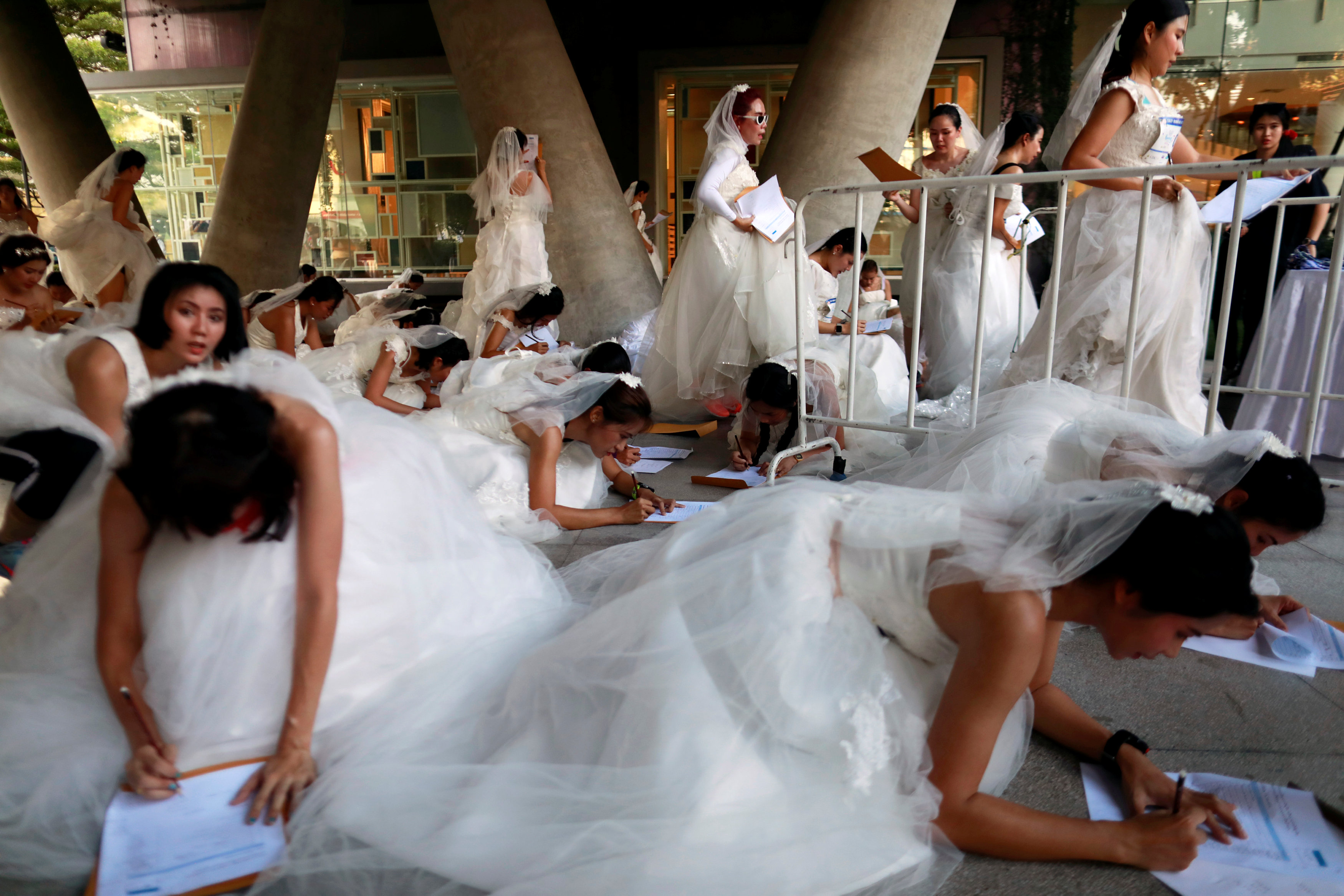سباق العرائس فى تايلاند (4)