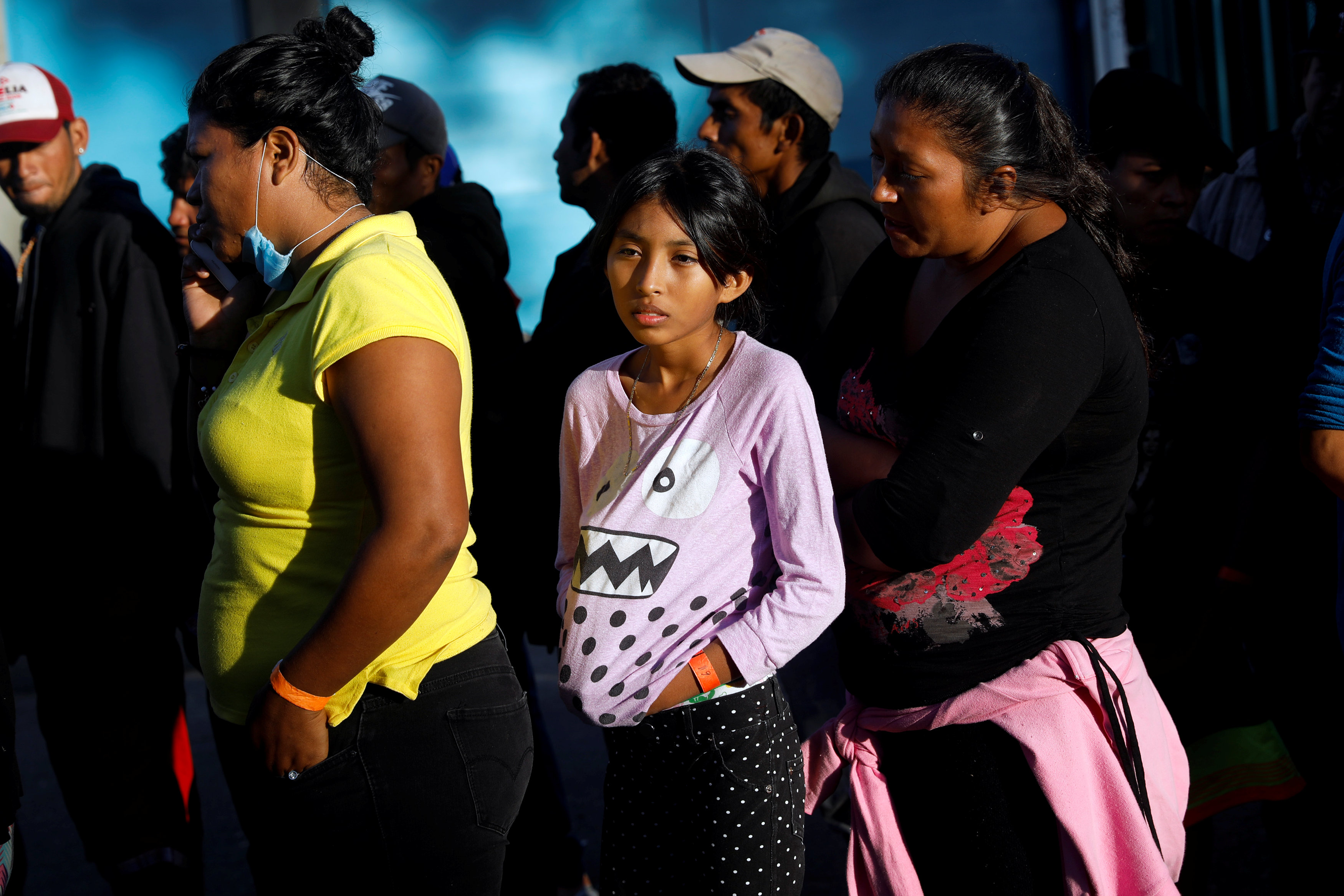 آلاف المهاجرون فى مخيم للايواء بالمكسيك (4)