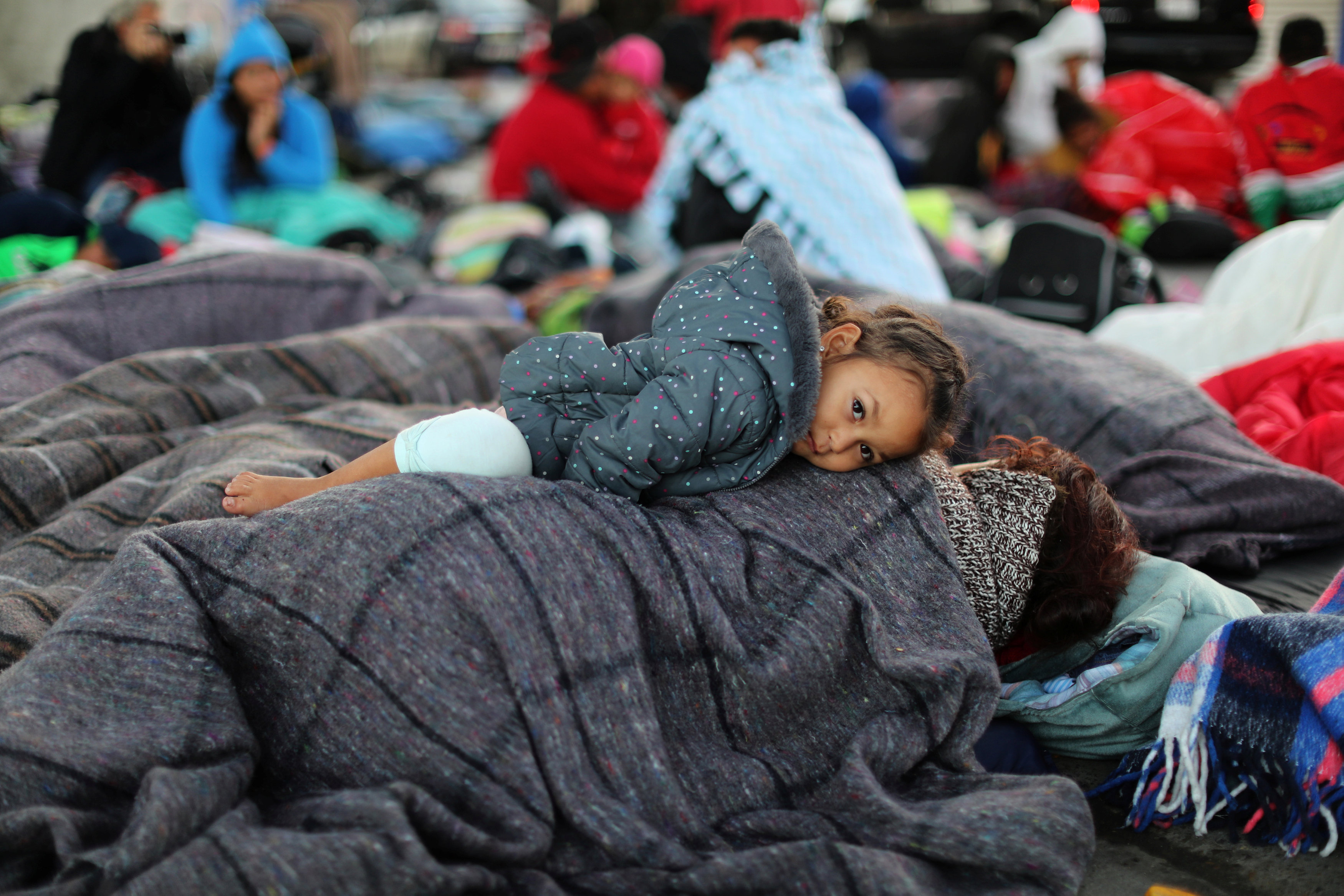 آلاف المهاجرون فى مخيم للايواء بالمكسيك (11)