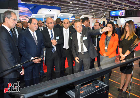افتتاح الرئيس السيسي لمؤتمر ومعرض القاهرة الدولى للاتصالات (13)