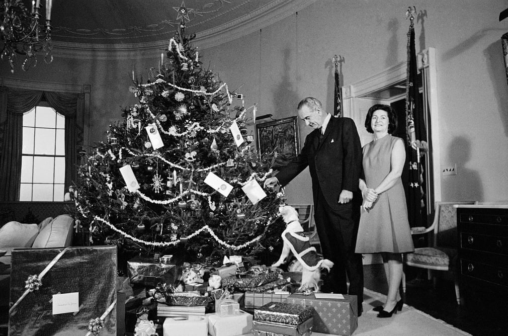 ليندون بى جونسون مع زوجته بيرد فى كريسماس 1967