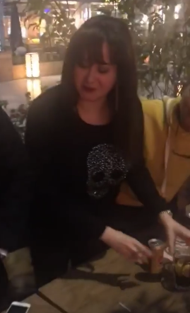 مى نور الشريف فى عيد ميلاد والدتها