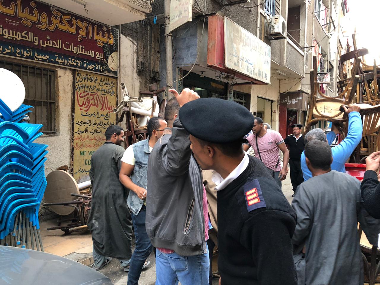 شرطة المرافق تزيل الإشغالات بميدان الجيزة والعجوزة وإمبابة (14)