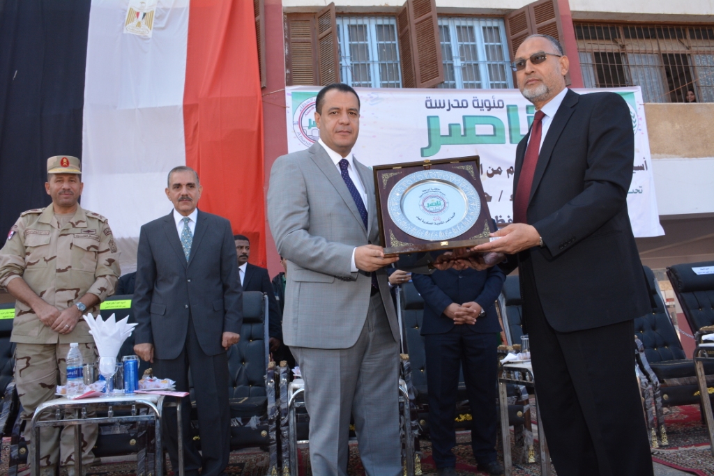 جامعة أسيوط تشارك مدرسة ناصر العسكرية احتفالها (6)