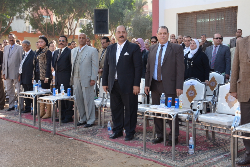 جامعة أسيوط تشارك مدرسة ناصر العسكرية احتفالها (11)