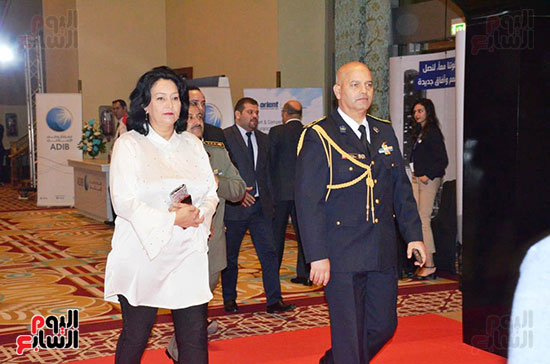 سفارة الإمارات بالقاهرة تحتفل بالعيد الوطنى الـ ٤٧ بحضور وزراء وإعلاميين (44)