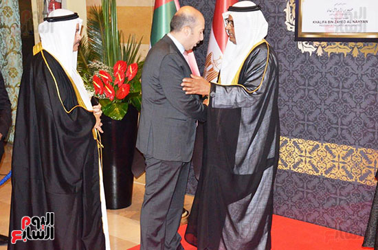 سفارة الإمارات بالقاهرة تحتفل بالعيد الوطنى الـ ٤٧ بحضور وزراء وإعلاميين (46)