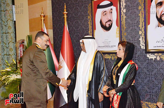 سفارة الإمارات بالقاهرة تحتفل بالعيد الوطنى الـ ٤٧ بحضور وزراء وإعلاميين (10)
