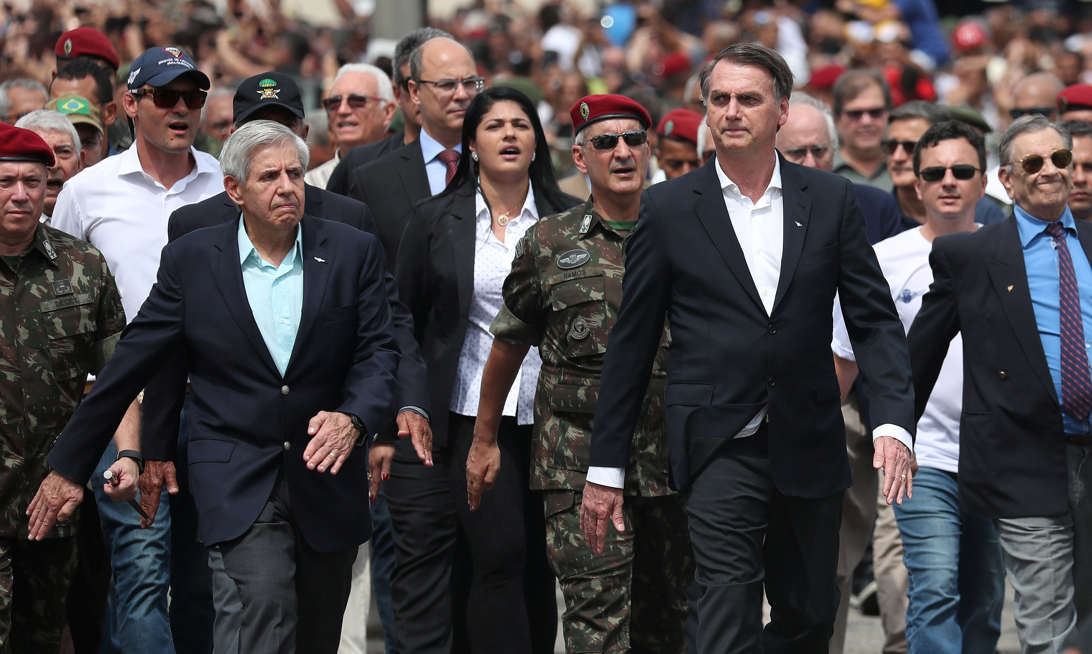 الرئيس البرازيلى الجديد يظهر مع هيلينو