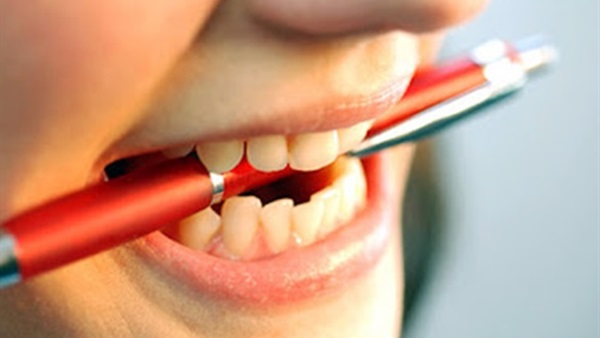 اعراض صداع الاسنان واسبابه