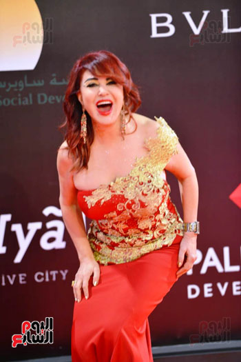 ÙÙØ¶Ø© Ø§ÙØ¸ÙØ± Ø§ÙØ¹Ø§Ø±Ù ØªØ³ÙØ·Ø± Ø¹ÙÙ Ø¥Ø·ÙØ§ÙØ§Øª Ø§ÙÙØ¬ÙØ§Øª ÙÙ ÙÙØ±Ø¬Ø§Ù Ø§ÙÙØ§ÙØ±Ø© (5)